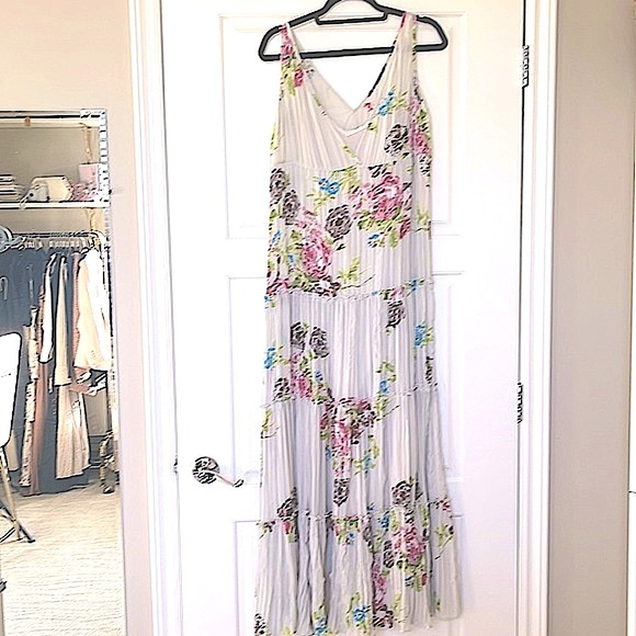 Free People Vintage Hinted Florals Maxi Dress - Picture 12 of 16